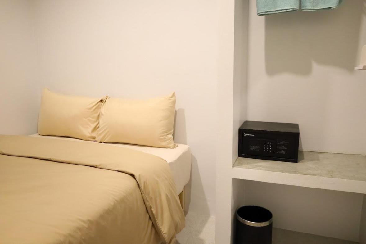 Y House Patong Pansiyon Dış mekan fotoğraf